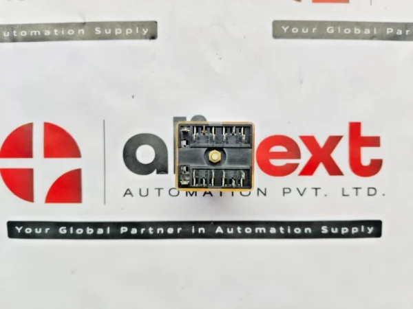  Fujitsu FRL230 auxiliary relay 233N-4T 50/60Hz 200-220V