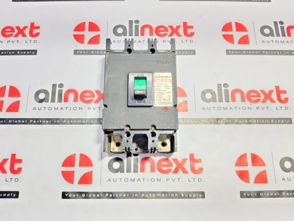 GoldStar ABE 202 molded case circuit breaker (crack)