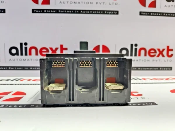 GoldStar ABE 202 molded case circuit breaker (crack)