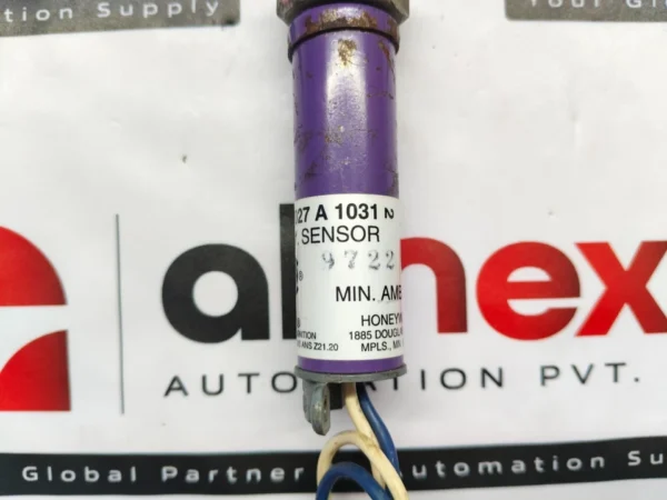 Honeywell C7027A Minipeeper Ultraviolet Flame Detector