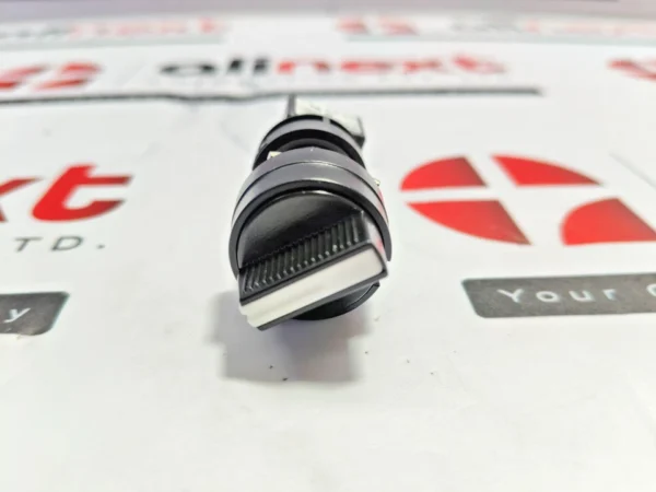 IDEC HA-C5 industrial pushbutton switch AC-12 250V 2A