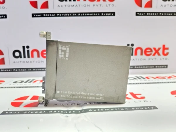 Level One Converter FVT-4001 10/100 BaseTX to SC Multimode DC 9V 0.7A