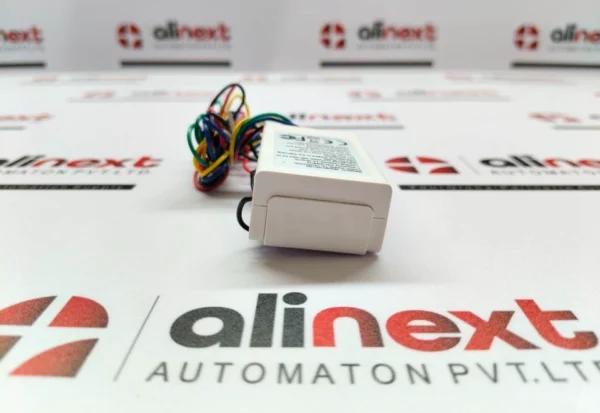 Lot of 10X 433.92 MHz RF Receiver Module Model R5103, 12-24V AC/DC