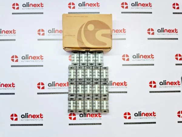 Lot of 19x Sungho Controls SHT20A-3 Terminal Block 20A 250VAC