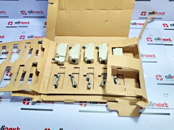 Lot of 5x Azbil Corporation 1LS19-JK Compact Limit Switch 0.1A-125VAC 0.1A-30VDC