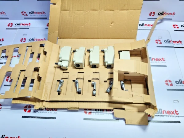 Lot of 5x Azbil Corporation 1LS19-JK Compact Limit Switch 0.1A-125VAC 0.1A-30VDC