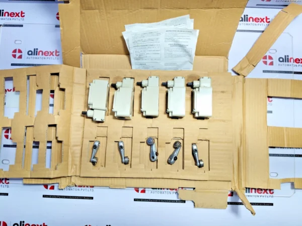 Lot of 5x Azbil Corporation 1LS19-JK Compact Limit Switch 0.1A-125VAC 0.1A-30VDC