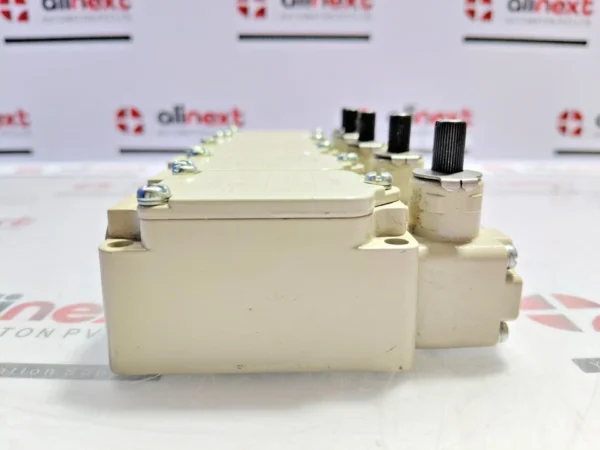 Lot of 5x Azbil Corporation 1LS19-JK Compact Limit Switch 0.1A-125VAC 0.1A-30VDC