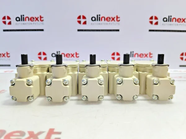 Lot of 5x Azbil Corporation 1LS19-JK Compact Limit Switch 0.1A-125VAC 0.1A-30VDC
