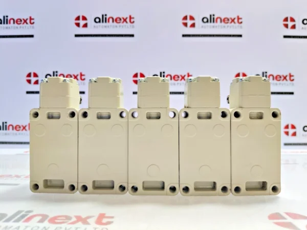 Lot of 5x Azbil Corporation 1LS19-JK Compact Limit Switch 0.1A-125VAC 0.1A-30VDC