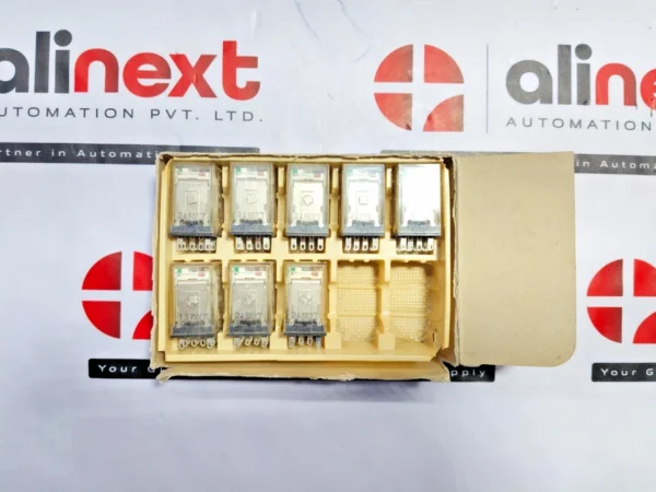 Lot of 8x Omron MY4N series miniature power relay 24VDC