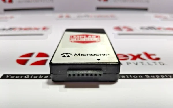 Microchip MPLAB® PICkit™ 4 In-Circuit Debugger/Programmer PG164140