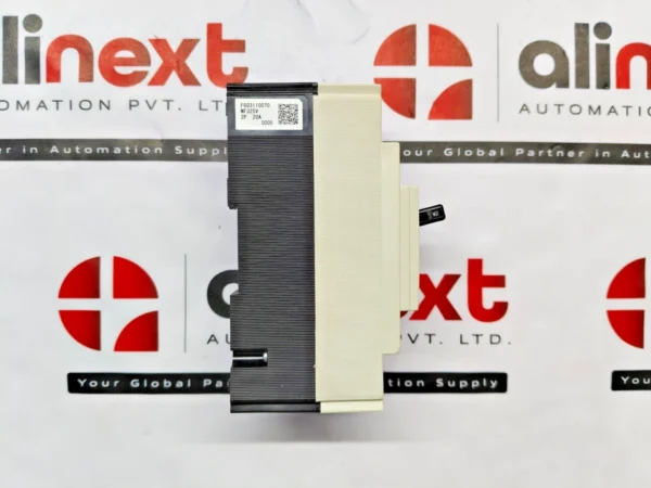 Mitsubishi Electric NF32-SV 2P 20A circuit breaker AC200V 7.5A