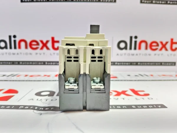 Mitsubishi Electric NF32-SV 2P 20A circuit breaker AC200V 7.5A