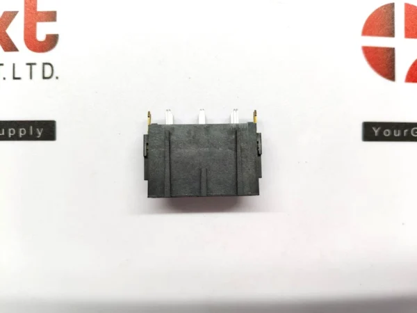 Molex 42819-3223 Mini-Fit Sr Vertical Header  3-pin 10.00mm