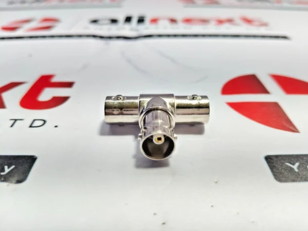 Netmate NM-BNC07 T-shaped BNC connector
