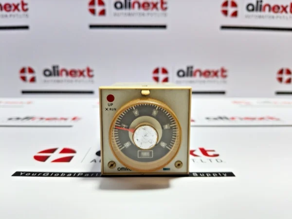 Omron H3BA-N8H-305 timer 0-10sec 120VAC 50/60Hz