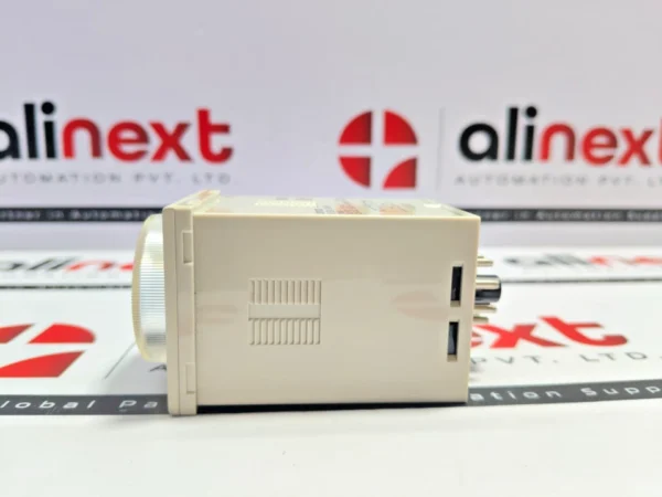Omron H3BA-N8H solid-state timer relay 0 to 1.2 min