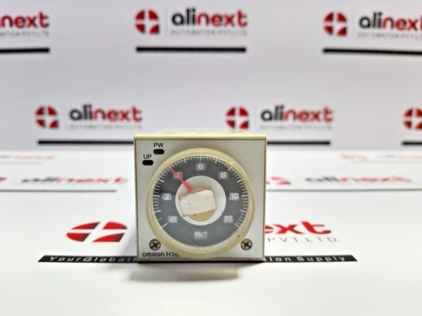 Omron H3BA-N8H timer 0-12sec 220VAC 50/60Hz