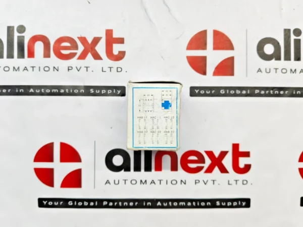 Hyundai HAC 20 auxiliary contact blocks lot of 2x