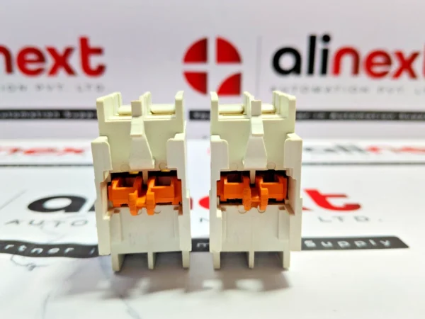 Hyundai HAC 20 auxiliary contact blocks lot of 2x