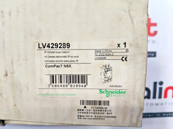 Schneider Electric LV429289 ComPact NSX 3P plug-in base kit  