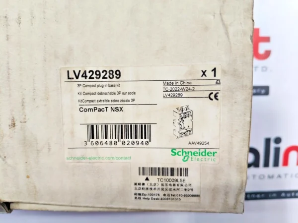 Schneider Electric LV429289 ComPact NSX 3P plug-in base kit  