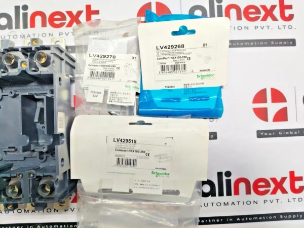 Schneider Electric LV429289 ComPact NSX 3P plug-in base kit  