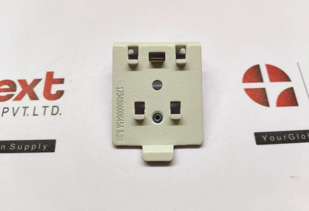 123400000645A R03 custom plastic mounting bracket clip holder