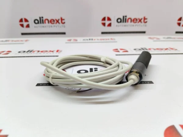 Datalogic S5N-PA-2-C21-NN Photoelectric Sensor (Slightly cracked)