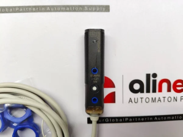 Datalogic S5N-PA-2-C21-NN Photoelectric Sensor (Slightly cracked)