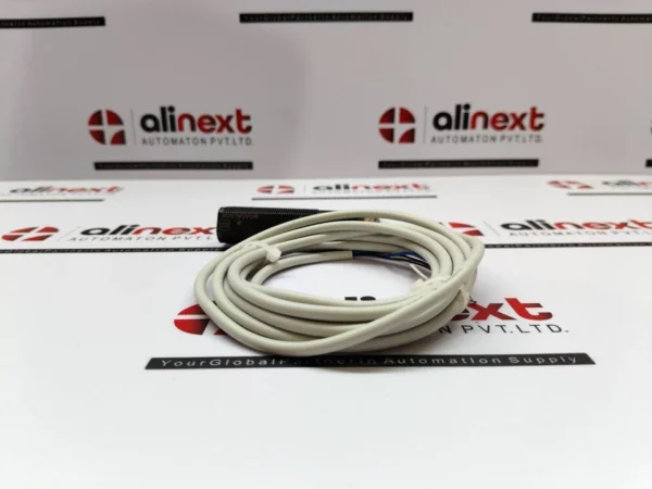 Datalogic S5N-PA-2-C21-NN Photoelectric Sensor (Slightly cracked)