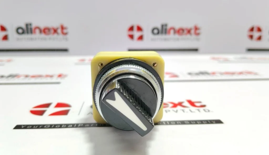 Fuji Electric AH30-P2 Illuminated Push Button 250V 6A 41-10896