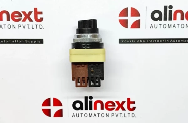 Fuji Electric AH30-P2 Illuminated Push Button 250V 6A 41-10896