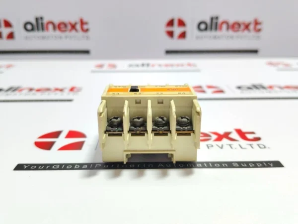 Fuji Electric SZ-A22 auxiliary contact block