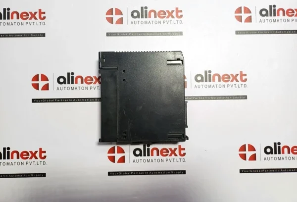 GE Fanuc IC693BEM331KCA1 Series 90-30 Genius Bus Controller “Slightly cracked”