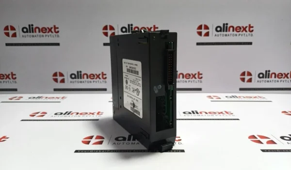 GE Fanuc IC693MDL655 24VDC 32-Point Logic Input Module “Slightly cracked”