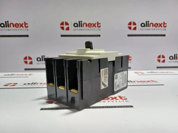 Hyundai Electric HGM30S Molded Case Circuit Breaker 3P 32A 50/60H 460V