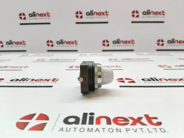 IDEC APNE188 W (White) pilot light 12V 50-60Hz 18V 2W