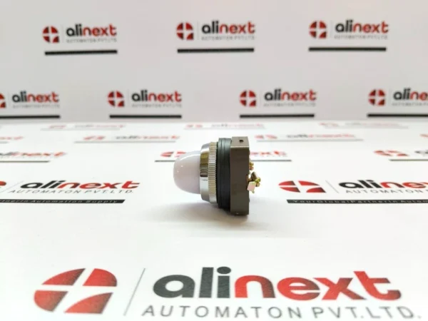 IDEC APNE188 W (White) pilot light 12V 50-60Hz 18V 2W