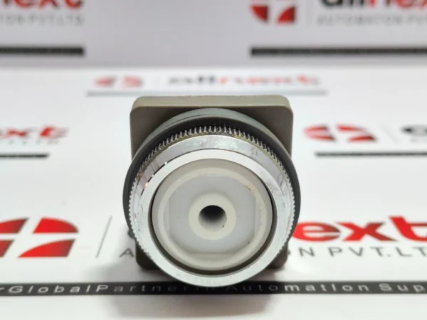 IDEC Izumi pushbutton switch, model ABN110