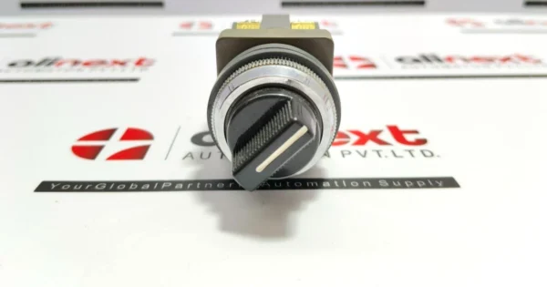 Idec Izumi 41-10569 Control Unit Selector Switch 10W