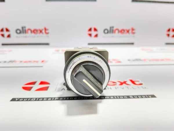 Idec Izumi 41-10569 Control Unit Selector Switch 10W