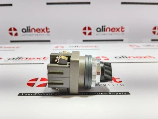 Idec Izumi 41-10569 Control Unit Selector Switch 10W