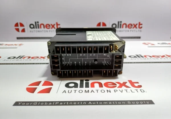 Jumo dTRANS Lf 01 transmitter regulator processor " Slightly cracked "