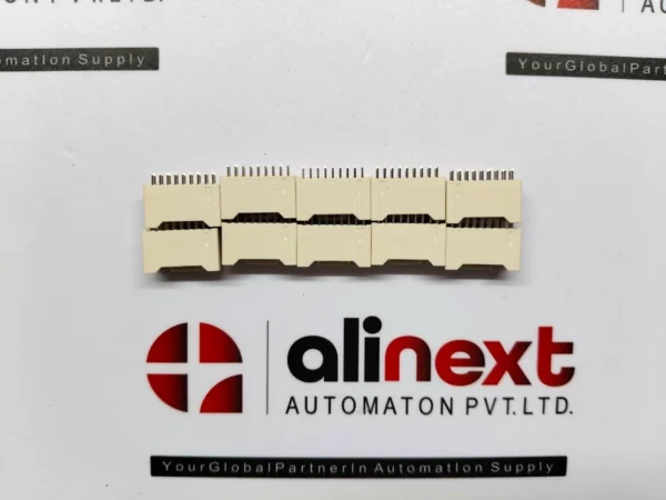 Lot of 10x Mouser Electronics  Rugged Socket 588-501645-1820
