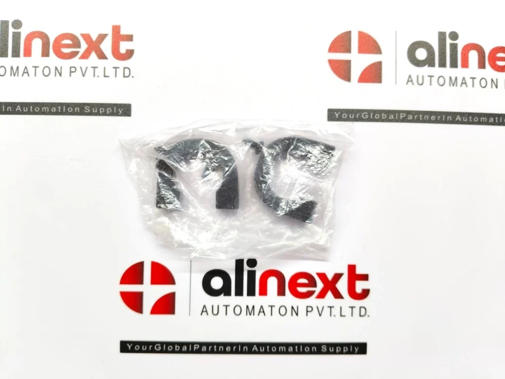 Lot of 2x Industrial U-shaped fastening clamp