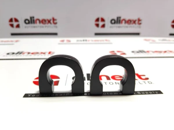 Lot of 2x Industrial U-shaped fastening clamp