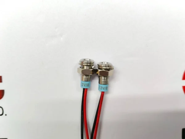 Lot of 2x Mouser Electronics 645-606-3115-130F Dialight LED 6mm 606-3115-130F