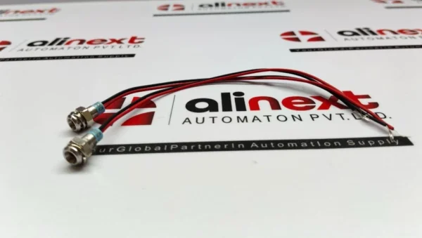 Lot of 2x Mouser Electronics 645-606-3115-130F Dialight LED 6mm 606-3115-130F